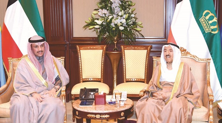 صاحب السمو الأمير الشيخ صباح الأحمد مستقبلا رئيس مجلس الأمة مرزوق الغانم﻿
