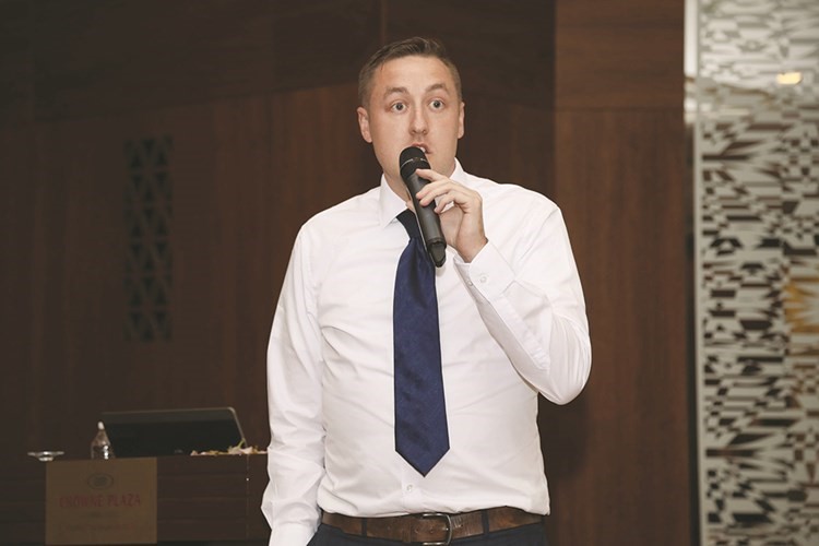 ماثيو روش﻿
