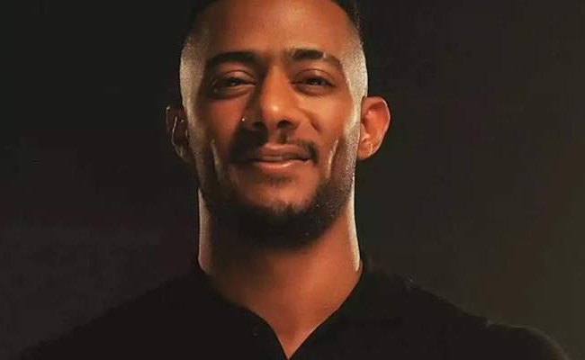 بالفيديو.. الفنان محمد رمضان يفوز بجائزة المُغني الأكثر جماهيرية في أفريقيا