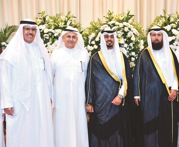 منصور الخزام مباركا﻿