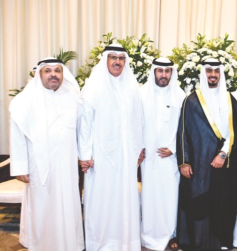 يوسف المشعل وعبدالله الداهش وسعد العنزي مع المعرس يوسف السويري﻿