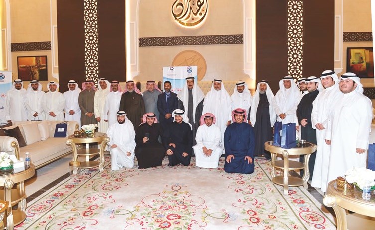 الحضور خلال اللقاء﻿