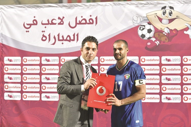 الأزرق.. «فوق الزين»