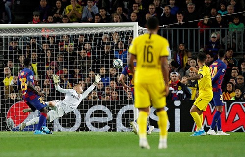 دوري أبطال أوروبا: برشلونة إلى ثمن النهائي بفوزه على دورتموند 3-1