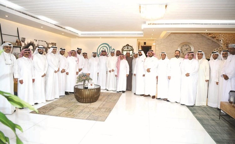 أسرة السلة الخليجية في ديوان فاضل الداود	(محمد هاشم)﻿