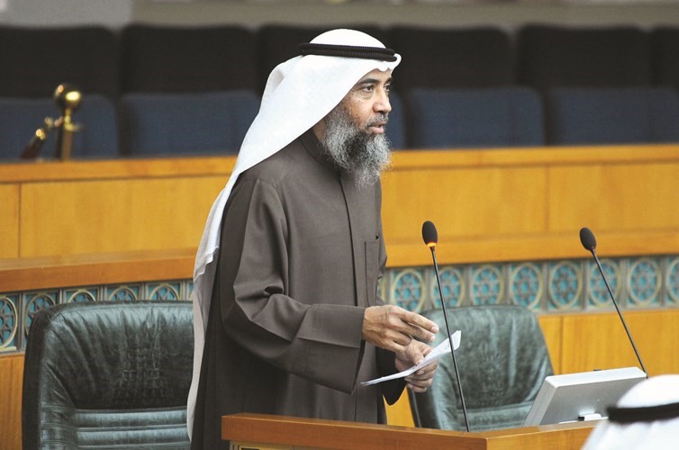 د. عبدالرحمن الجيران خلال إحدى مداخلاته في مجلس الأمة﻿