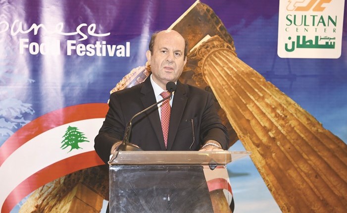 السفير جان معكرون يلقي كلمته﻿