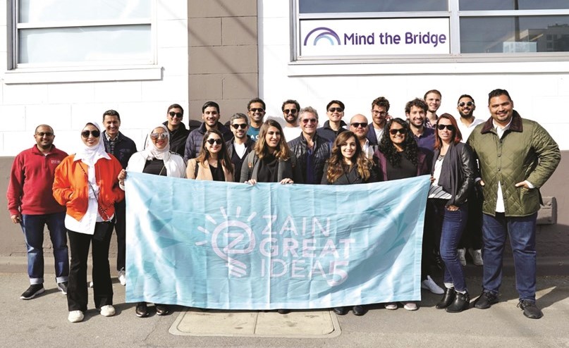فريق زين مع المبادرين المشاركين في برنامج Zain Great Idea خلال رحلتهم إلى مدينة سان فرانسيسكو الأميركية﻿