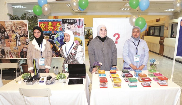 طالبات من السنة الثانية﻿