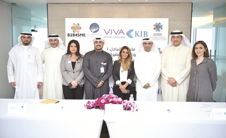ممثلو VIVA خلال المؤتمر الصحافي﻿