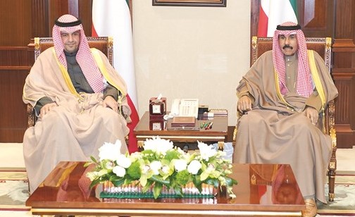 سمو ولي العهد الشيخ نواف الأحمد مستقبلا أنس الصالح