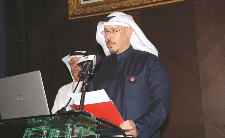 مجبل الأيوب ملقيا كلمته