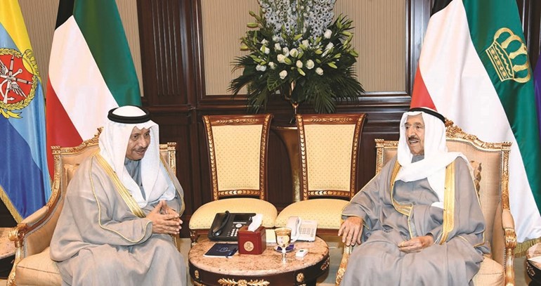 صاحب السمو الأمير خلال استقباله سمو الشيخ جابر المبارك
