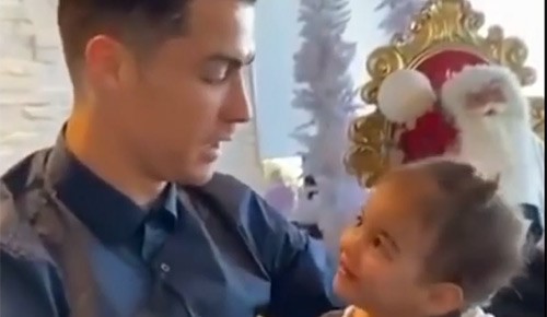 فيديو لرونالدو مع ابنته يحصد أكثر من مليون مشاهدة خلال ساعة