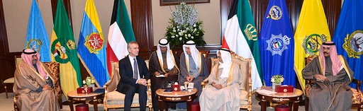 الأمير يستقبل أمين عام "الناتو" ومحافظ البنك المركزي