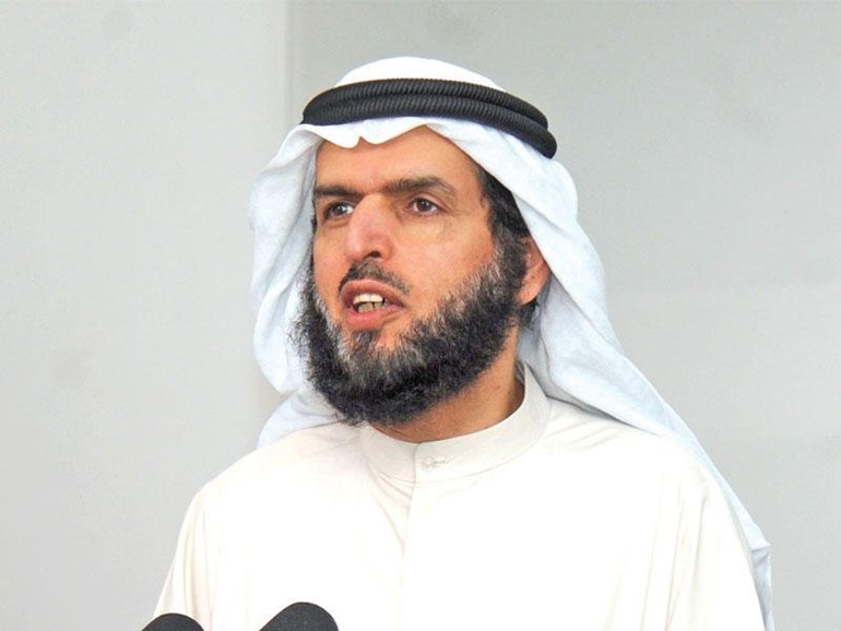 عادل الدمخي