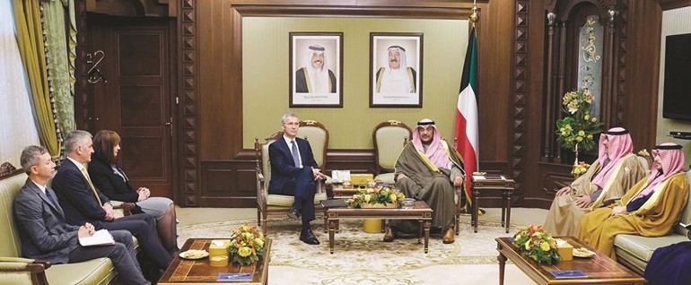 سمو رئيس الوزراء الشيخ صباح الخالد مستقبلا أمين عام ناتو بحضور الشيخ ثامر العلي