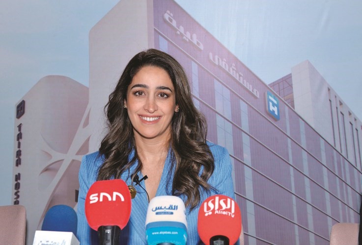 لمى الفضالة متحدثة خلال المؤتمر