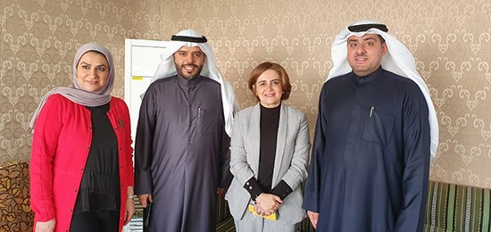 د.غدير أسيري ود.جاسم الكندري ود.خالد العصيداني وإيمان العنزي 