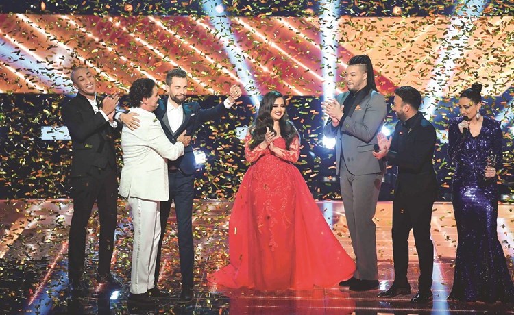 لحظة إعلان الفائز بالموسم الخامس من The Voice