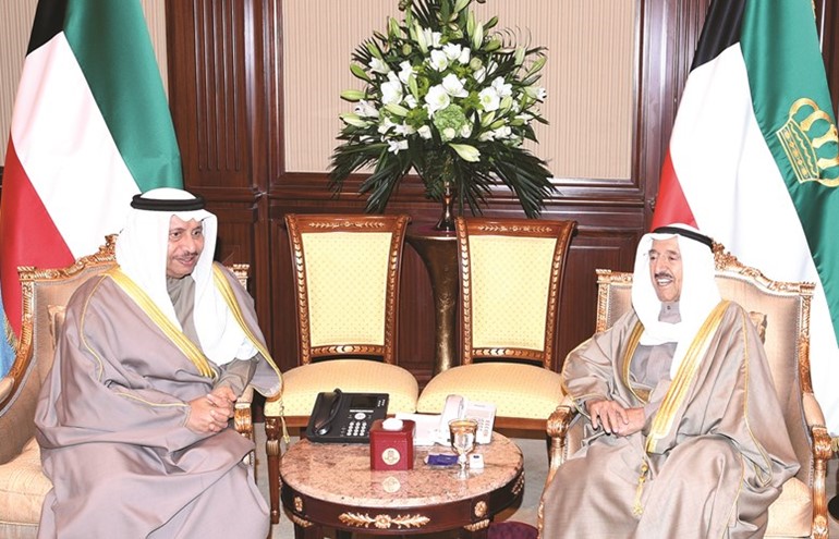 صاحب السمو الأمير خلال استقباله سمو الشيخ جابر المبارك