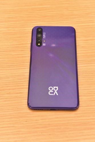«هواوي» تطلق أحدث هواتفها الذكية Nova 5T
