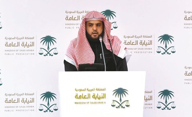 وكيل النيابة العامة السعودية الشيخ شلعان بن راجح بن شلعان متحدثا في مؤتمر صحافي في الرياض أمس   	(.أ.ف.پ)