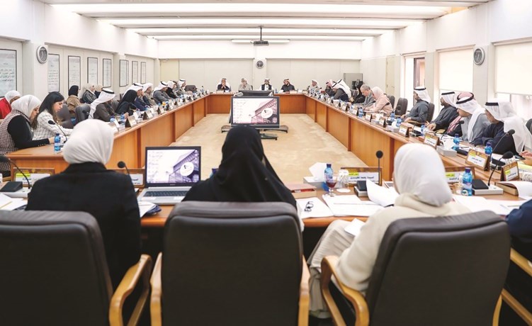 جانب من اجتماع لجنة الميزانيات والحساب الختامي