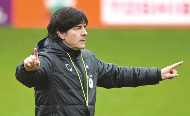 لوف: ألمانيا تحتاج التطور.. ولن تكون مرشحة في «يورو 2020»