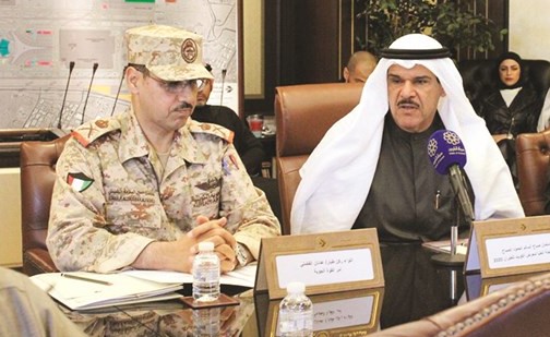 الشيخ سلمان الحمود خلال الاجتماع