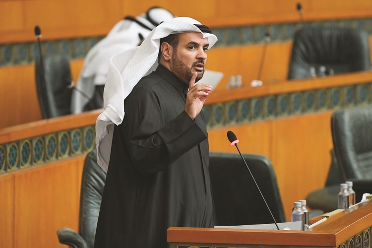 حمدان العازمي ﻿