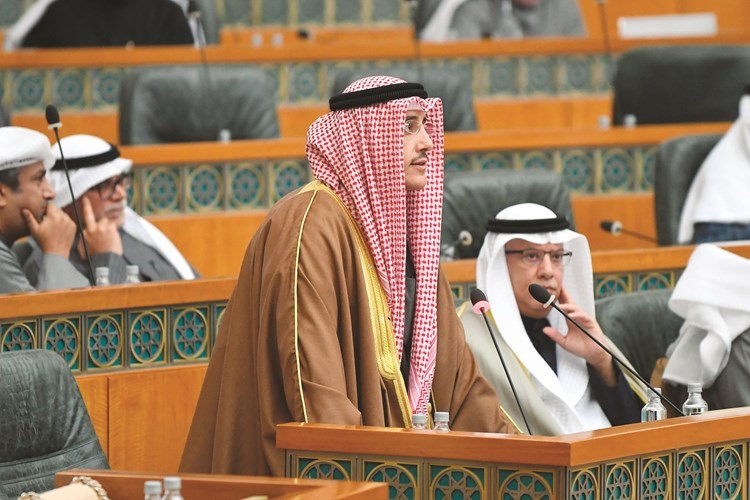 الشيخ د. أحمد الناصر يؤدي القسم﻿