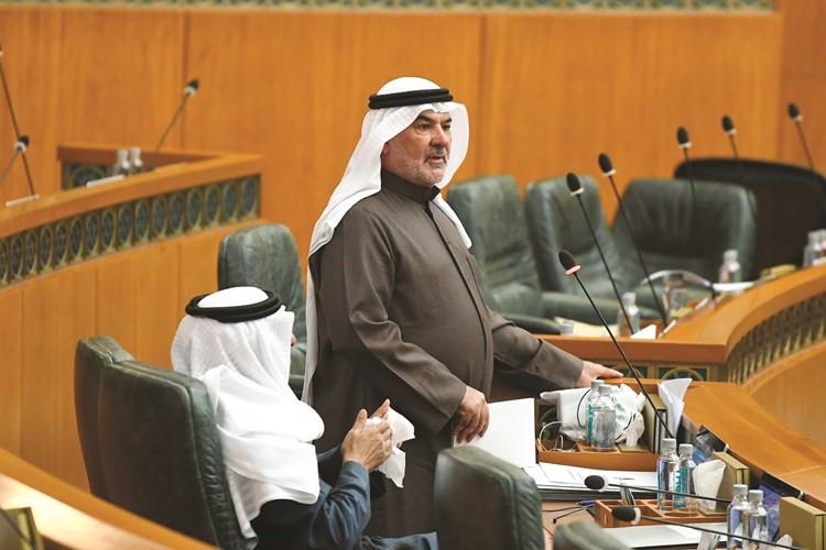 صالح عاشور ﻿