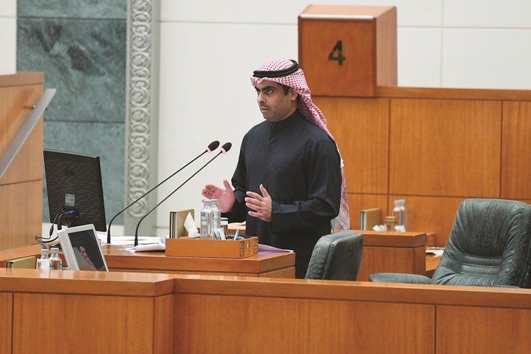 رياض العدساني﻿
