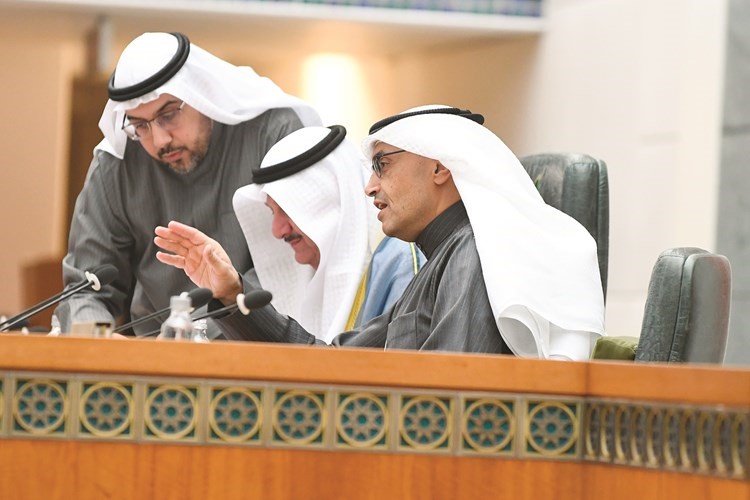 محمد المطير وعيسى الكندري وأسامة الشاهين﻿
