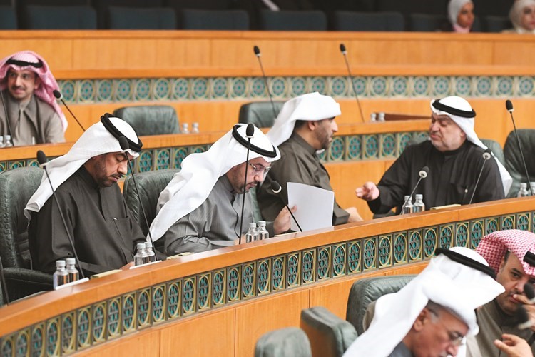 خليل الصالح ومحمد الدلال وأسامة الشاهين وعلي الدقباسي﻿