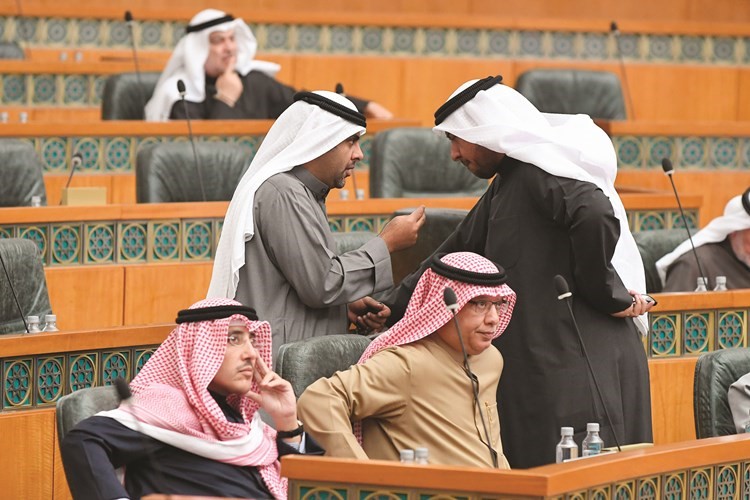 د.فهد العفاسي ويوسف الفضالة ومبارك الحريص والشيخ د.أحمد الناصر﻿