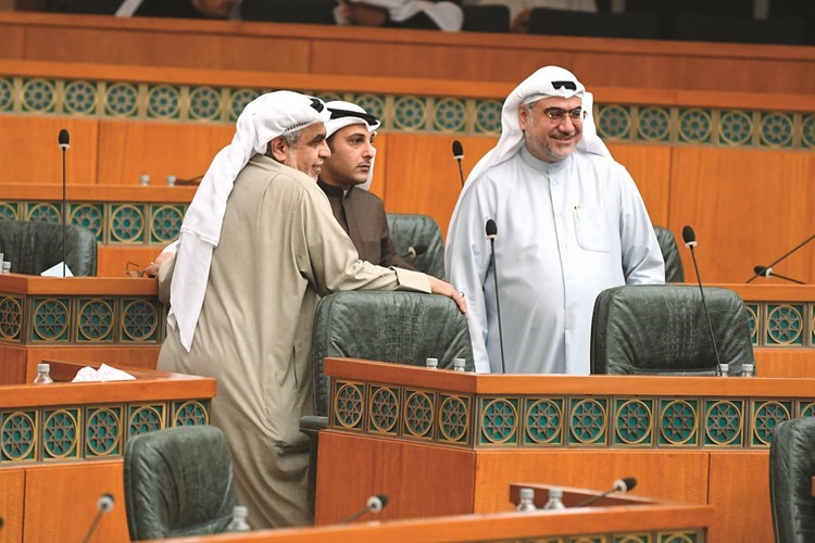 خالد الشطي وأحمد الفضل وعدنان عبدالصمد﻿
