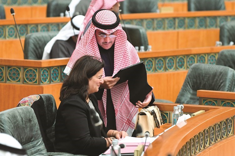 الشيخ د.أحمد الناصر ود.رنا الفارس﻿