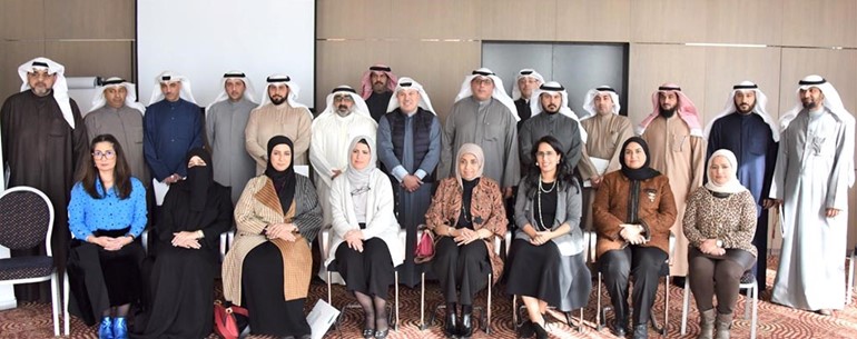 إيمان الأنصاري متوسطة المشاركين بالدورة