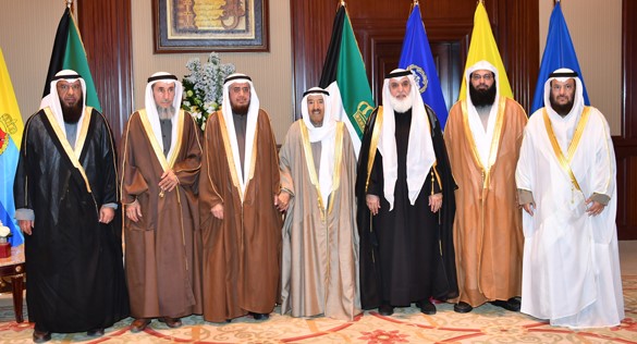 سمو امير البلاد يستقبل رئيس واعضاء جمعية احياء التراث الاسلامي