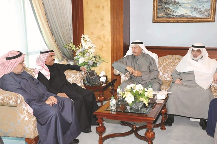 فيصل الشايع مستقبلا د.سعود الحربي بحضور عادل الصرعاوي