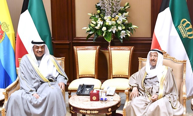 صاحب السمو الأمير خلال استقباله سمو الشيخ صباح الخالد