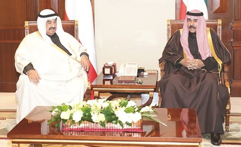 سمو ولي العهد الشيخ نواف الاحمد مستقبلا سمو الشيخ ناصر المحمد