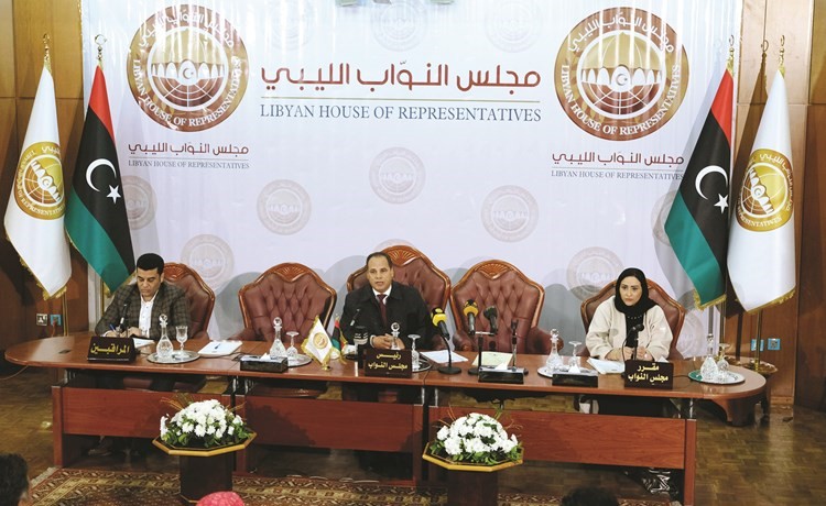 جانب من جلسة مجلس النواب الليبي في بني غازي أمس 	(رويترز)