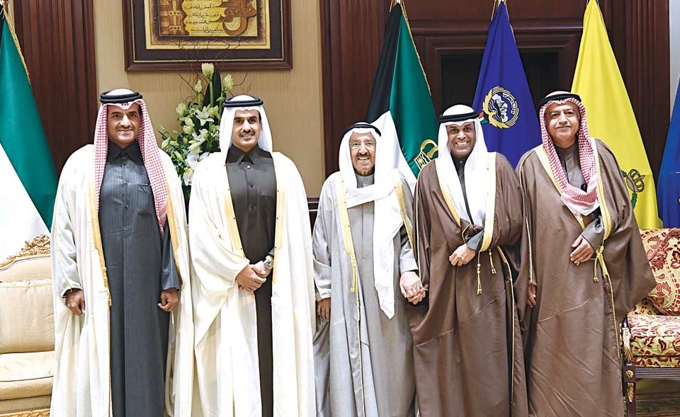 صاحب السمو الأمير الشيخ صباح الأحمد مستقبلا د.خالد الفاضل ووزير الطاقة القطري