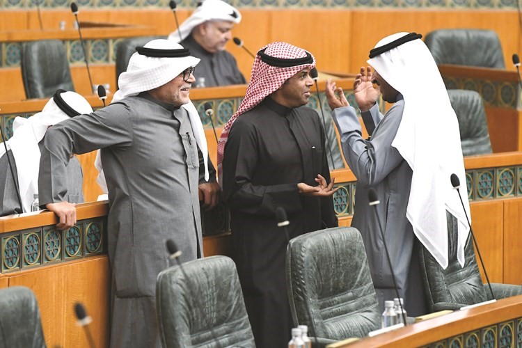 فراج العربيد ود.خالد الفاضل وصلاح خورشيد
