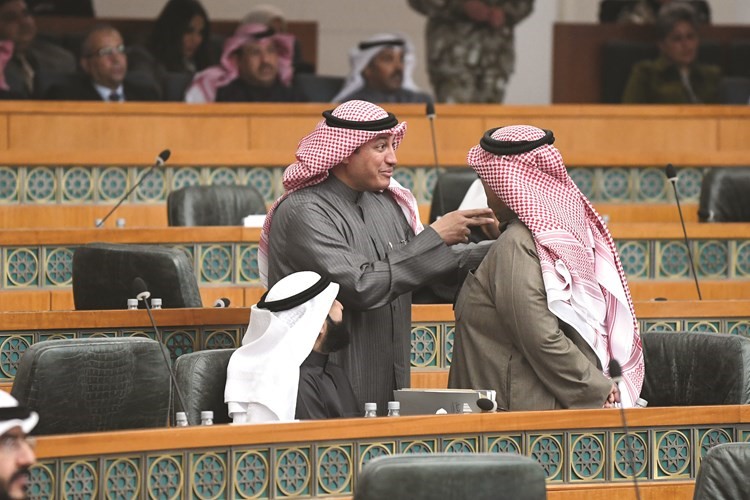 عسكر العنزي وعبدالله فهاد ومبارك الحجرف