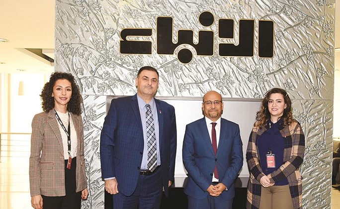 مدير إدارة التسويق والمبيعات الزميل فريد سلوم مستقبلا فادي إسكندر من فندق هيلتون