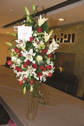 زهور جميرا شاطئ المسيلة زينت الأنباء